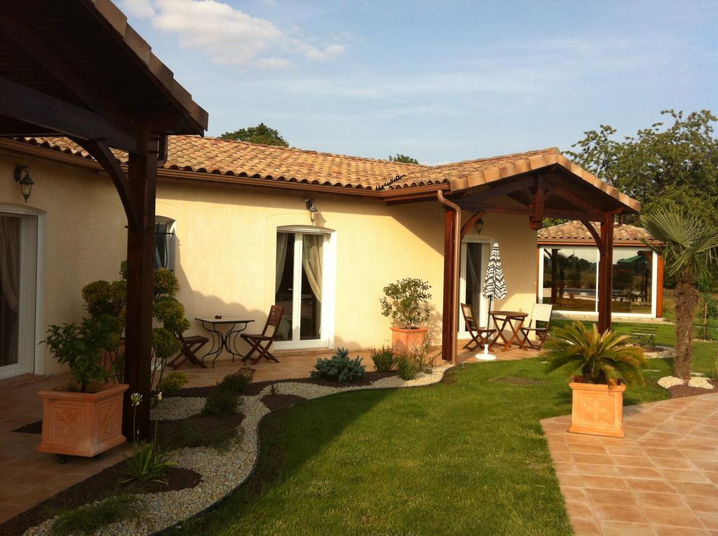 Le Clos Castel - Gite Equipe Casteljaloux Exterior photo