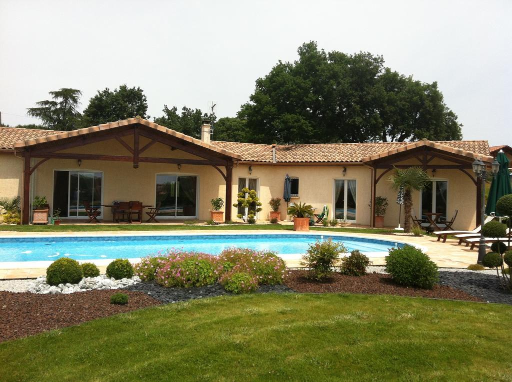 Le Clos Castel - Gite Equipe Casteljaloux Exterior photo
